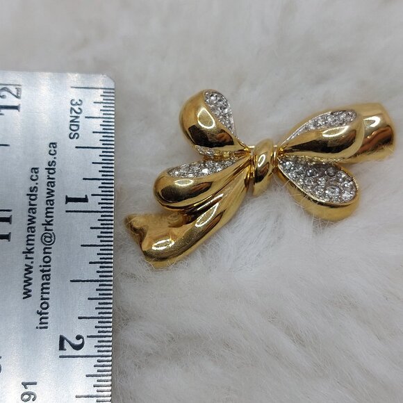 Vintage Nina Ricci Gold plated Ribbon Motif Brooch w/ stones Brooch - Picture 5 of 9